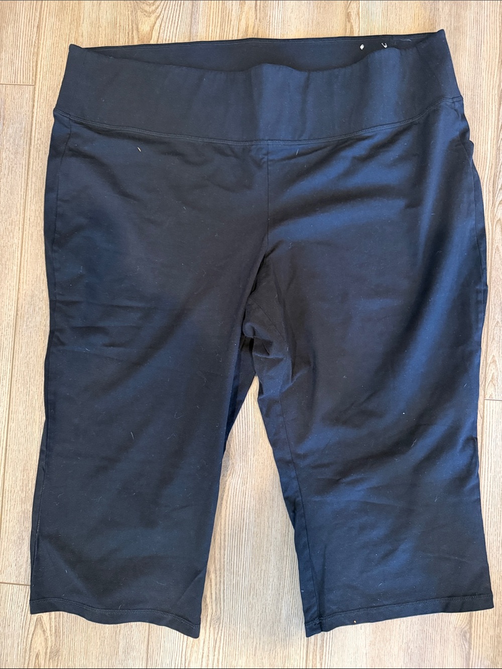 Livi Active Black Capri Workout Leggings